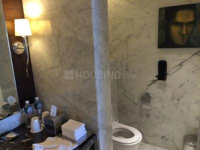 Bathroom Image of 4200 Sq.ft 6 BHK Apartment / Flat for sale in Bharat Skyvistas, Andheri West Mumbai for Rs. 180000000