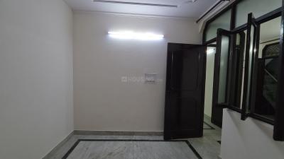 Bedroom Image of 900 Sq.ft 3 BHK Builder Floor for rent in Mayur Vihar Phase 1 New Delhi for Rs. 22000