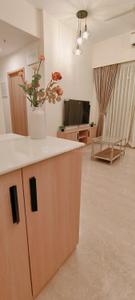 Hall Image of 770 Sq.ft 2 BHK Apartment / Flat for rent in Piramal Aranya, Byculla Mumbai for Rs. 165000