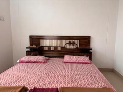Bedroom Image of 800 Sq.ft 2 BHK Apartment / Flat for rent in Awas Vikas Colony Ayodhya for Rs. 15000