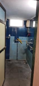 Bathroom Image of 875 Sq.ft 2 BHK Builder Floor for rent in Mulund East Mumbai for Rs. 30000