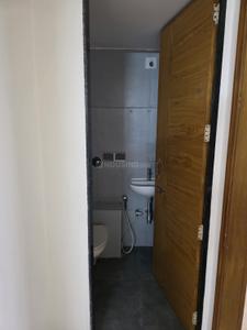 Bathroom Image of 1305 Sq.ft 2 BHK Apartment / Flat for sale in Aristo Bliss, Gota Ahmedabad for Rs. 6800000