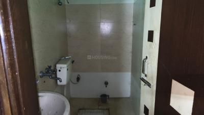 Image of 850 Sq.ft 2 BHK Apartment / Flat for rent in Indirapuram, Ghaziabad for Rs. 21000
