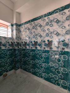 Bathroom Image of 740 Sq.ft 2 BHK Apartment / Flat for sale in Behala Chowrasta Kolkata for Rs. 2600000