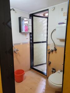 Bathroom Image of 475 Sq.ft 1 BHK Apartment / Flat for sale in Riddhi Siddhi Complex, Goregaon West Mumbai for Rs. 9000000