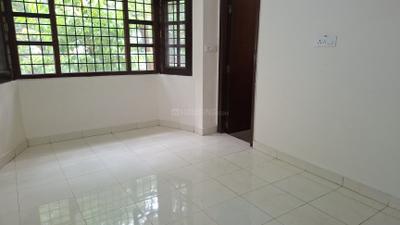 Bedroom Image of 2200 Sq.ft 3 BHK Apartment / Flat for rent in DDA Sector Pocket B C, Vasant Kunj New Delhi for Rs. 80000