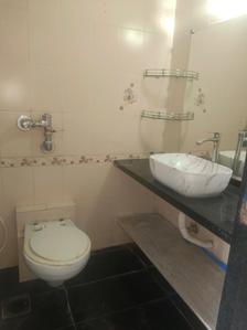 Bedroom Two Image of 1330 Sq.ft 3 BHK Apartment / Flat for rent in Evershine Millennium Paradise, Kandivali East Mumbai for Rs. 71000
