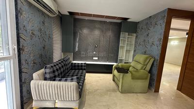 Living Room Image of 2700 Sq.ft 3 BHK Builder Floor for rent in BPTP Amstoria , Sector 102 Gurgaon for Rs. 62000