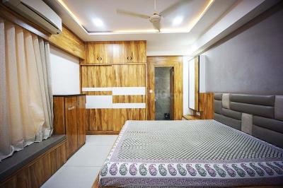 Bedroom Image of 2205 Sq.ft 3 BHK Apartment / Flat for sale in Samved Green Valley, Sargasan Gandhinagar for Rs. 11500000