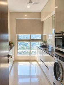 Kitchen Image of 950 Sq.ft 2 BHK Apartment / Flat for rent in Hiranandani Castle Rock C And D Wing, Powai Mumbai for Rs. 156000