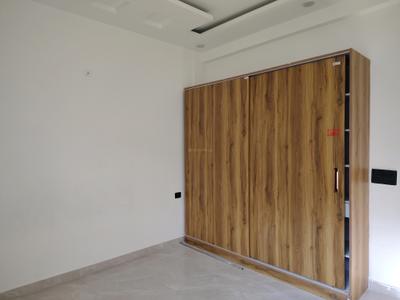 Bedroom Image of 1750 Sq.ft 3 BHK Builder Floor for rent in AKJ Green Floors, Crossings Republik Ghaziabad for Rs. 25000