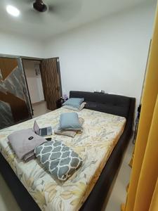 Bedroom Image of 650 Sq.ft 1.5 BHK Apartment / Flat for rent in Universal Mashayakh Tower, Malad West Mumbai for Rs. 57000