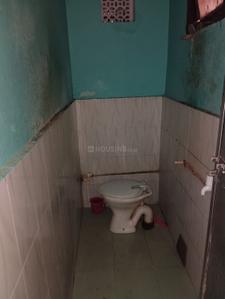 Bathroom Image of 800 Sq.ft 1 BHK Independent House for rent in Brahmpura Muzaffarpur for Rs. 5000
