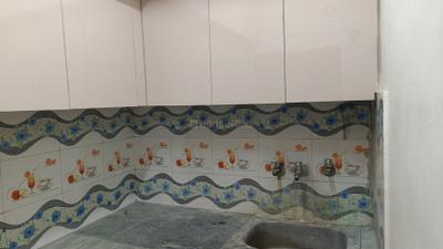Kitchen Image of 390 Sq.ft 1 BHK Builder Floor for sale in Dwarka Mor New Delhi for Rs. 1600000