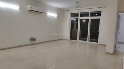 Living Room Image of 3600 Sq.ft 4.5 BHK Builder Floor for rent in Emaar Emerald Floors Select, Sector 65 Gurgaon for Rs. 60000