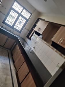 Kitchen Image of 5589 Sq.ft 12 BHK Independent House for sale in Sector 27 Gurgaon for Rs. 80000000