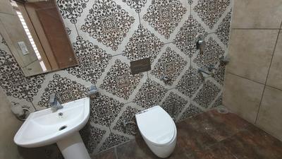Bathroom Image of 1400 Sq.ft 2 BHK Builder Floor for rent in Sainik Colony Jammu for Rs. 13000