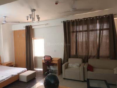 Bedroom Image of 477 Sq.ft 1 RK Studio for rent in Supertech Czar Suites, Omicron I Greater Noida for Rs. 18000