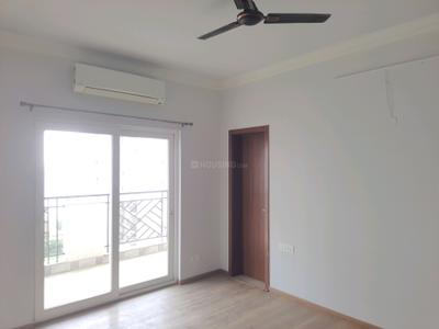 Bedroom Image of 1650 Sq.ft 3 BHK Apartment / Flat for sale in Central Park Aqua Front Towers, Sector 32 Sohna for Rs. 24000000