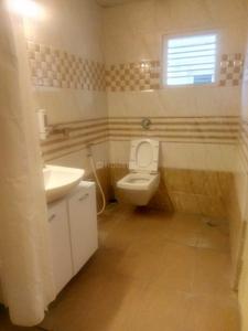 Bathroom Image of 2400 Sq.ft 3 BHK Independent House for rent in Rajajinagar Bengaluru for Rs. 79000