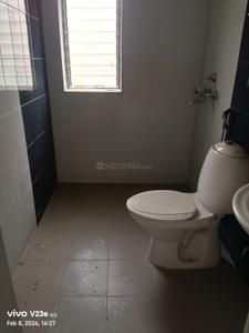 Bathroom Image of 1100 Sq.ft 2 BHK Apartment / Flat for rent in Haldirams Kolkata for Rs. 24000