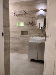 Bedroom Three Image of 2500 Sq.ft 3 BHK Apartment / Flat for sale in DDA Flats Vasant Kunj, Vasant Kunj New Delhi for Rs. 60000000