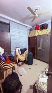 Bedroom Image of 1000 Sq.ft 3 BHK Apartment / Flat for sale in General Ganj Kanpur for Rs. 6000000