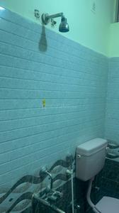 Bathroom Image of 600 Sq.ft 2 BHK Builder Floor for rent in Neelasandra Bengaluru for Rs. 15000