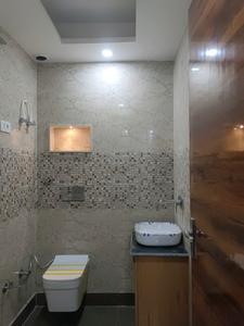 Common Bathroom Image of 1125 Sq.ft 4 BHK Apartment / Flat for sale in Sector 38 Rohini New Delhi for Rs. 7500000