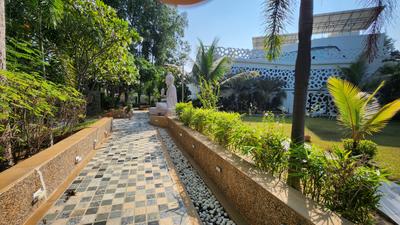 Balcony Image of 18000 Sq.ft 5 BHK Independent House for rent in Shree Balaji Heritage Villa, Adalaj Gandhinagar for Rs. 500000