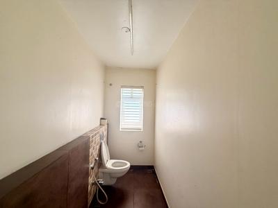 Bathroom Image of 2577 Sq.ft 3 BHK Apartment / Flat for sale in Alipore Kolkata for Rs. 45000000