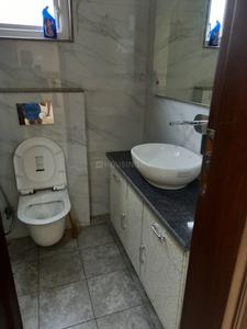 Bathroom Image of 1888 Sq.ft 2 BHK Independent House for rent in South City Floors 1, Sector 41 Gurgaon for Rs. 43500