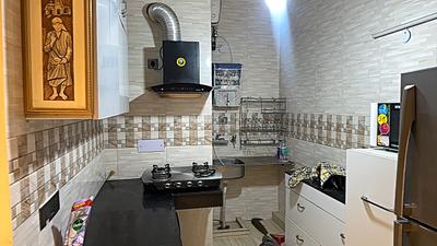 Kitchen Image of 450 Sq.ft 1 BHK Independent House for rent in Sant Nagar New Delhi for Rs. 40000