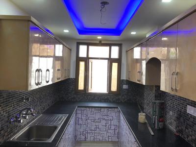 Kitchen Image of 1005 Sq.ft 3 BHK Builder Floor for rent in Himgiri Enclave, Burari New Delhi for Rs. 18000