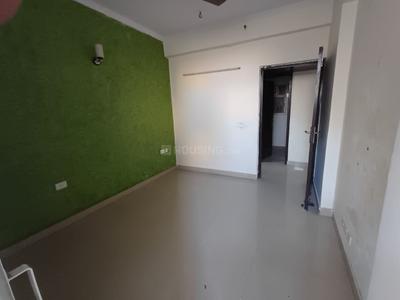 Bedroom Image of 1250 Sq.ft 3 BHK Apartment / Flat for sale in Amrapali Silicon City, Sector 76 Noida for Rs. 14500000