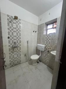 Bathroom Image of 1000 Sq.ft 3 BHK Apartment / Flat for rent in Main Road Ranchi for Rs. 14500