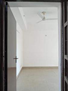 Main Entrance Image of 924 Sq.ft 2 BHK Apartment / Flat for rent in Paras Tierea, Sector 137 Noida for Rs. 25000