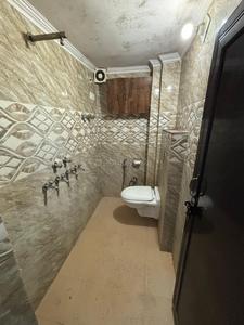Bathroom Image of 700 Sq.ft 2 BHK Builder Floor for rent in Palam New Delhi for Rs. 15000