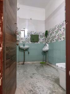 Common Bathroom Image of 1470 Sq.ft 3 BHK Apartment / Flat for sale in Govindpuram Ghaziabad for Rs. 8000000