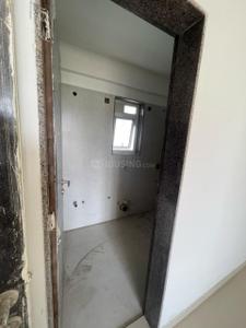 Bathroom Image of 967 Sq.ft 2 BHK Apartment / Flat for sale in Puraniks City Reserva Phase 1, Kasarvadavali Thane for Rs. 9500000