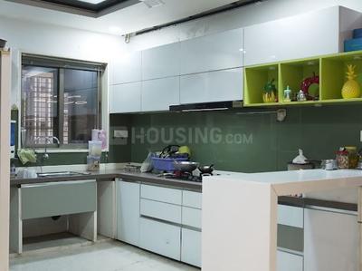 Kitchen Image of 3006 Sq.ft 4 BHK Apartment / Flat for rent in Vaishnodevi Kingston, Bhatha Surat for Rs. 80000