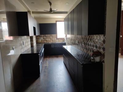 Kitchen Image of 1350 Sq.ft 3 BHK Builder Floor for rent in Paschim Vihar New Delhi for Rs. 50000
