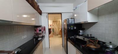 Kitchen Image of 890 Sq.ft 2 BHK Apartment / Flat for sale in Khar West Mumbai for Rs. 32500000
