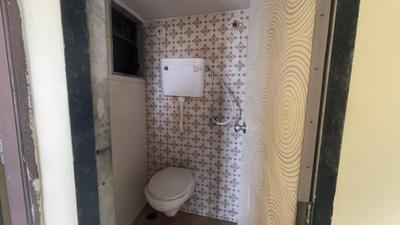 Bathroom Image of 640 Sq.ft 1 BHK Apartment / Flat for rent in Marvel Heights, Vasai East Vasai for Rs. 11000