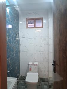 Common Bathroom Image of 650 Sq.ft 2 BHK Builder Floor for sale in Dwarka Mor New Delhi for Rs. 4000000