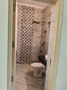 Bathroom Image of 1500 Sq.ft 3 BHK Apartment / Flat for rent in Alaknanda New Delhi for Rs. 74000