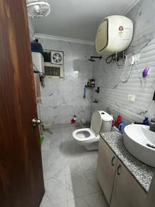 Bathroom Image of 1750 Sq.ft 3 BHK Apartment / Flat for sale in Varun Apartments, Sector 62 Noida for Rs. 22000000