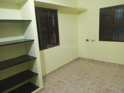 Bedroom Image of 1800 Sq.ft 2 BHK Independent House for rent in  Arulmigu Pamban Baba Nagar, Thoraipakkam Chennai for Rs. 35000