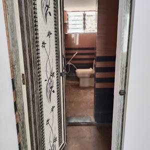 Bathroom Image of 1000 Sq.ft 1 BHK Builder Floor for rent in Alkola Shivamogga for Rs. 7000