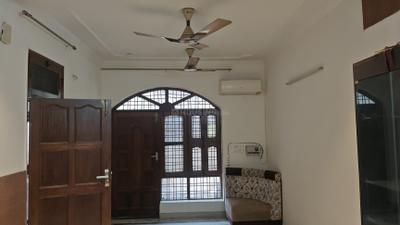 Living Room Image of 900 Sq.ft 1 BHK Builder Floor for rent in Sector 46 Gurgaon for Rs. 27000